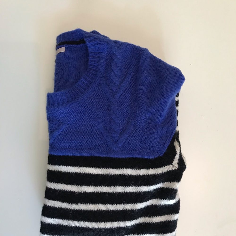 GAP Color-blocked striped sweater size S